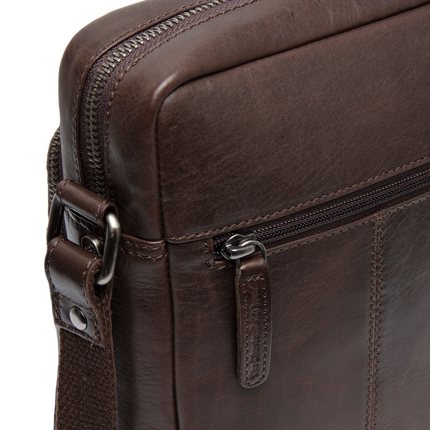 Amantea Leather Shoulder Bag Chesterfield