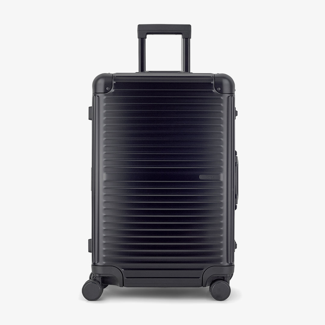 Axel Medium Suitcase