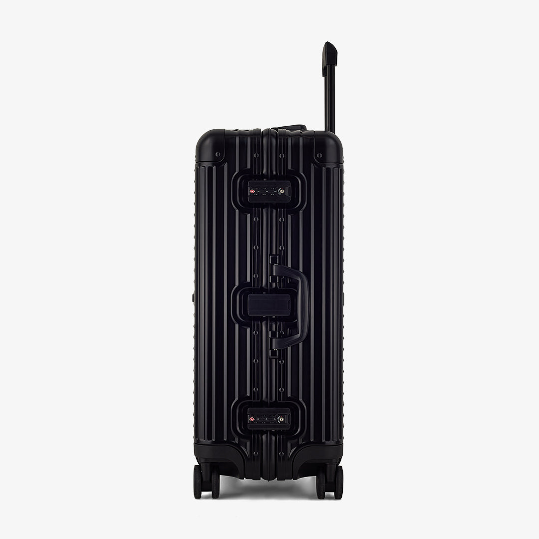 Axel Medium Suitcase