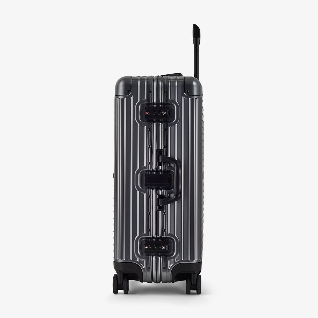Axel Medium Suitcase