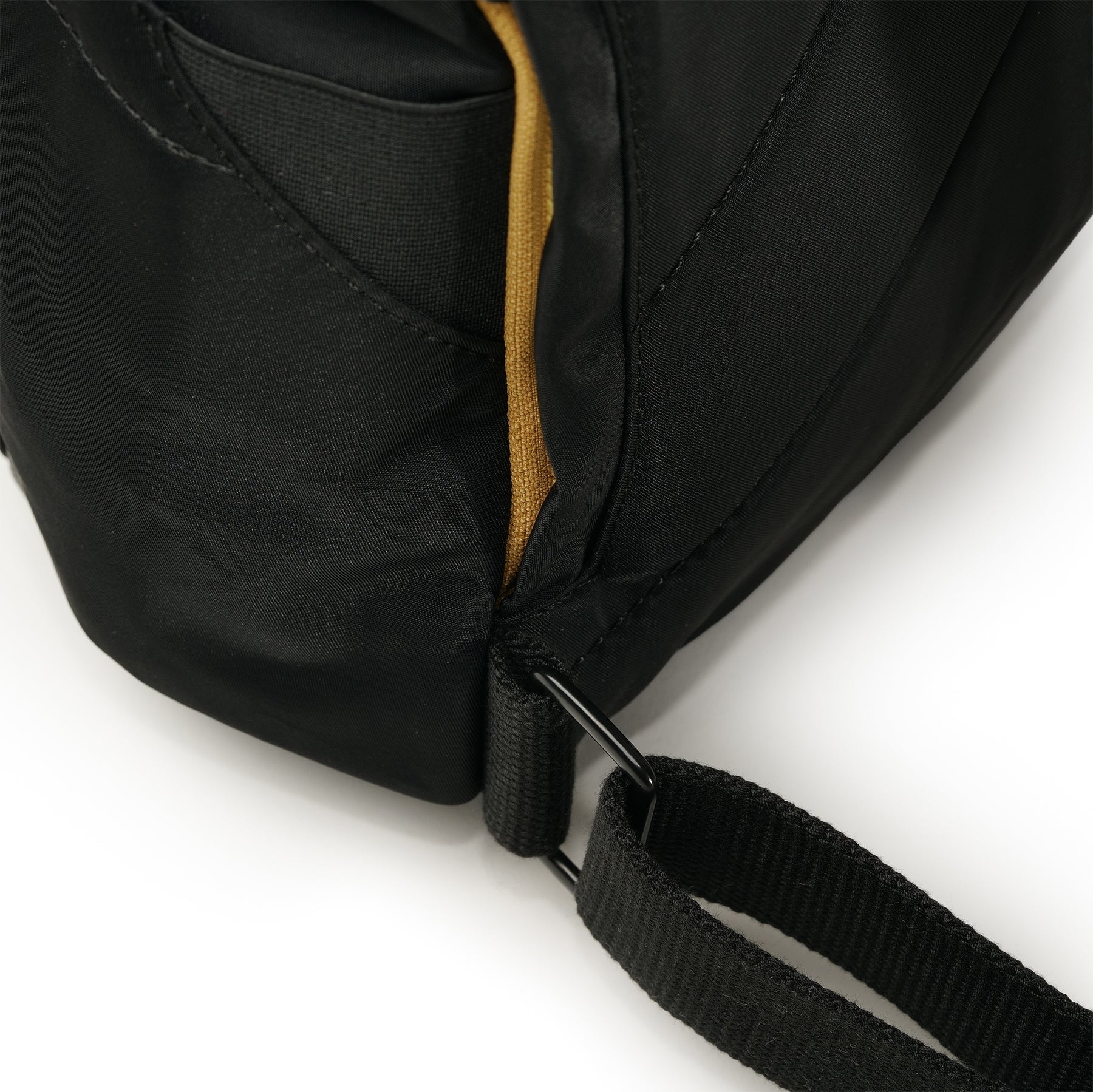 Creative Waste Black Edition Canfield B Corn Recycled Nylon