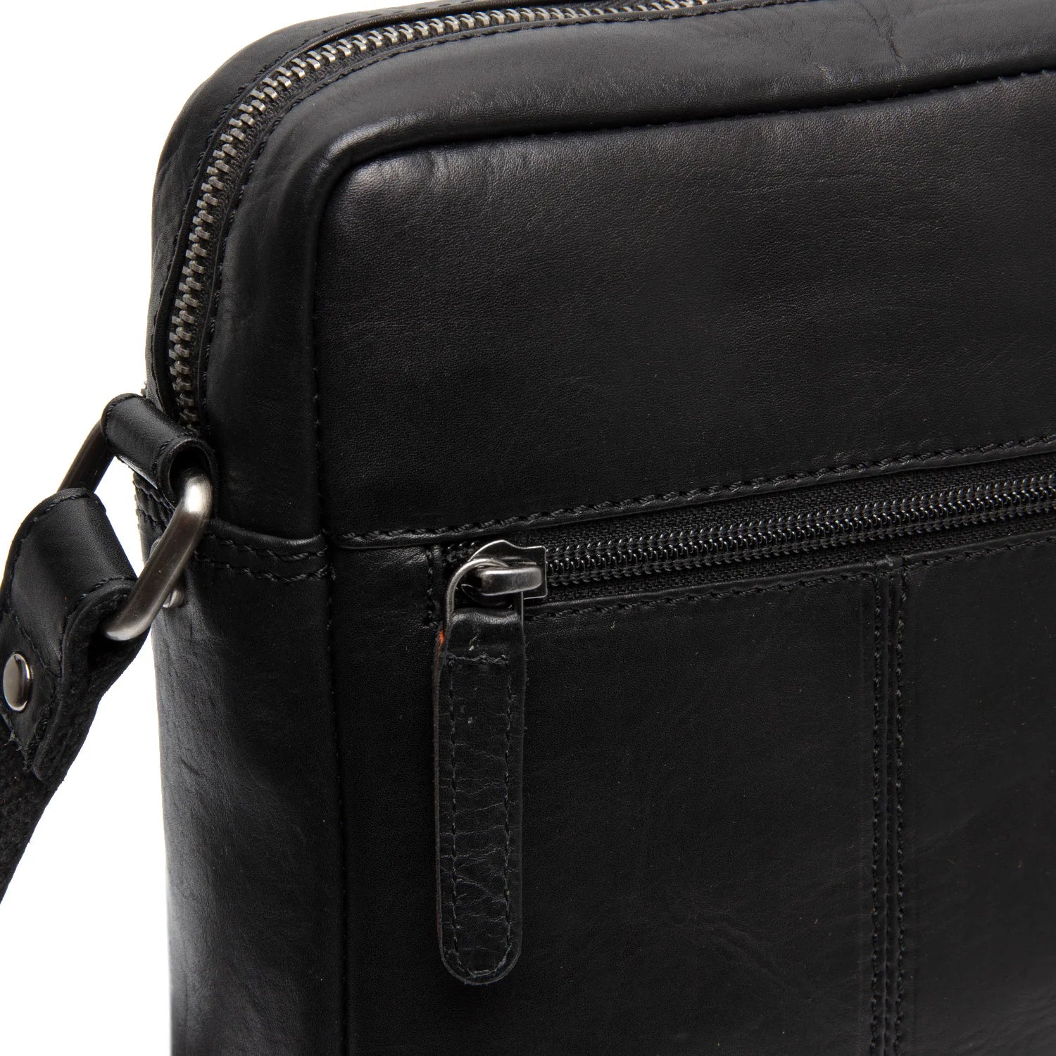 Amantea Leather Shoulder Bag Chesterfield